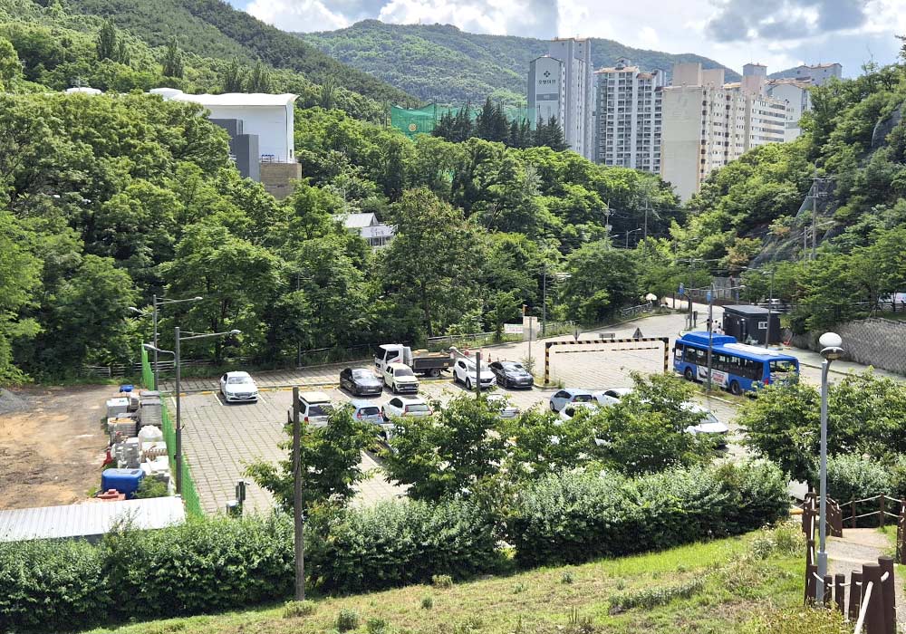 진밭골 주차장